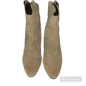 AEROSOLES Lincoln Square western style booty